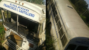 Bus escolar de Guararé se accidenta; hay dos heridos