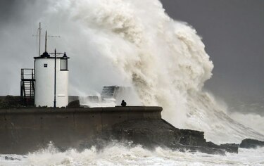 Tormenta Imogen azota Gran Bretaña con fuertes vientos
