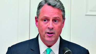 Filtran carta de renuncia de John Feeley