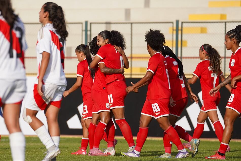 Panamá se impone a Perú en amistoso previo a las Eliminatorias del Mundial