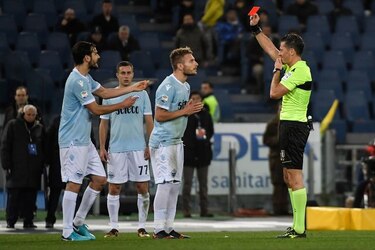 Aficionados del Lazio llevan ante la justicia a un árbitro