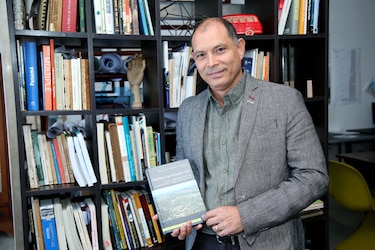 Universidad de Cambridge publica por primera vez una obra de un autor panameño