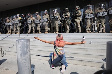 Corte de apelación suspende fallo que devolvía control de la Guardia Nacional a California
