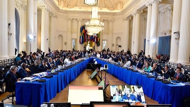 Panamá, aunque apoya resolución de la OEA, espera solución interna en Venezuela