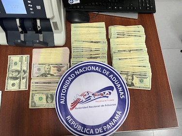 Retienen más de 25 mil dólares a dos pasajeros colombianos en Panamá Pacífico