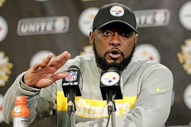 Tomlin busca que Steelers se concentren pese a la presión