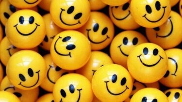 Alcalde decreta en Francia la obligación 'de ser feliz'