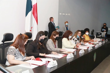 Informe expone nuevos abusos a adolescentes