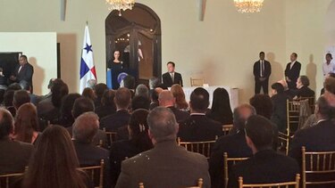 Presidente instala comité que evaluará prácticas del sistema financiero