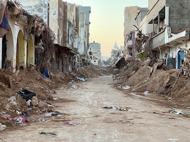 450 sobrevivientes fueron rescatados en los últimos días de los escombros de Derna