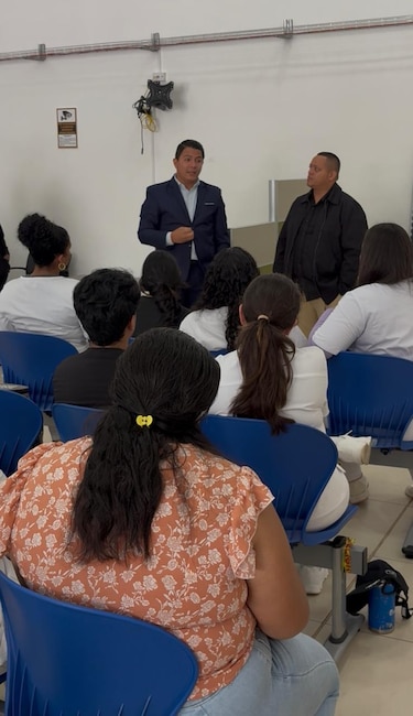 Ifarhu y becas sin contrato: estudiantes de Medicina en riesgo de perder el cuatrimestre