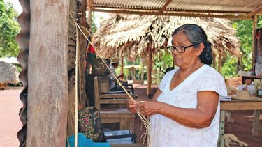 Capireños tienen arraigo por el tejido de pieza