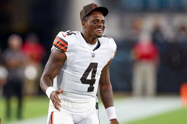 La NFL acuerda una sanción para Watson de 11 partidos y 5 millones de dólares