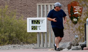 Oeste de Estados Unidos raciona energía ante una nueva ola de calor e incendios
