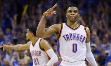 Durant y Westbrook lideran el pase del Thunder a la final del Oeste