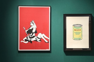 Subastan varias obras de Banksy en París, esta vez sin golpe de efecto