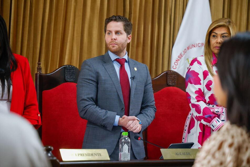 Revocatoria de Mayer Mizrachi no despega: solo 25 firmas en dos semanas