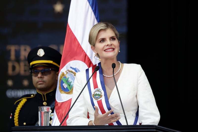 Quién es Laura Fernández: la segunda mujer que llega a la presidencia de Costa Rica