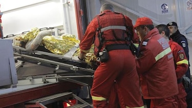 Aumentan a 41 los muertos por el incendio de discoteca de Bucarest