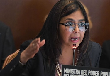 Canciller de Venezuela acusa al jefe de la OEA de 'respaldar' a opositores