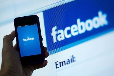 Facebook anuncia cambios para evitar sesgos políticos