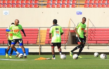 Perú convoca a jugadores para amistoso de fútbol ante Panamá
