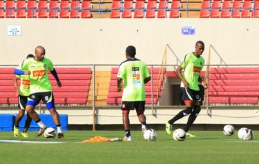 Perú convoca a jugadores para amistoso de fútbol ante Panamá