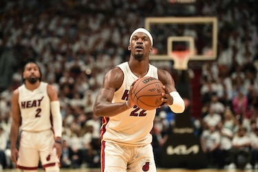 El Heat golpea primero al vencer a Boston en la final de la Conferencia Este de la NBA