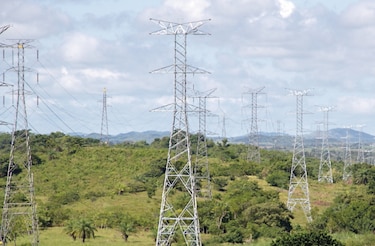 Secretaría de Energía convoca a subasta de energía por retrasos en proyectos 