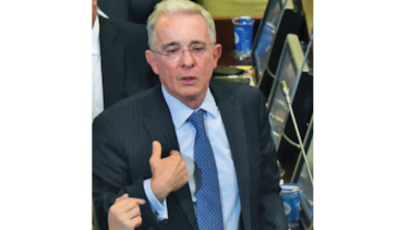 Revuelo en Colombia por prisión de Álvaro Uribe