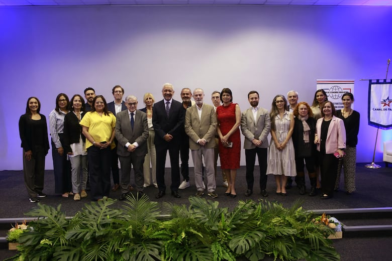 Revelan cómo será el proceso de concesión de los puertos del Canal de Panamá 