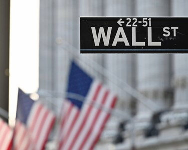 Wall Street registra su mayor aumento trimestral en medio de confinamiento