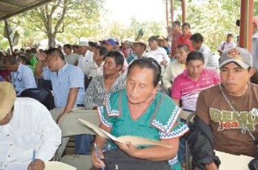 Analizan plan de desarrollo indígena