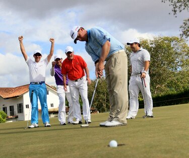 Arranca torneo de golf