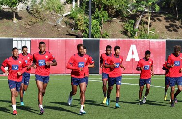 Christiansen inició con sus trabajos en Los Andes
