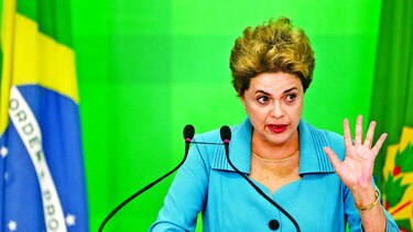 Rousseff se enfrenta a la incertidumbre de su futuro político