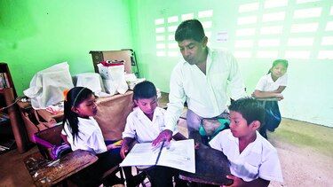 $15 millones para cubrir deuda con educadores