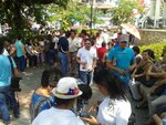 Maestros herreranos paralizan centros educativos