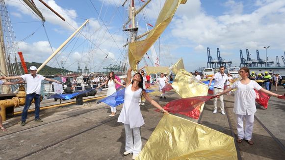 Peregrinos de Polonia llegan en un velero para participar de la JMJ