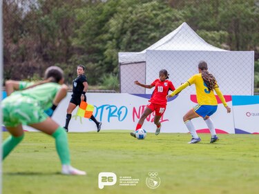 Panamá arranca con pie derecho: Derrota a Colombia