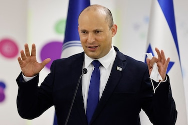 ‘Señal preliminar’ en Israel de que variante Delta puede resistir las vacunas, según experto