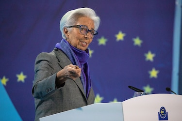 BCE seguirá ejecutando  plan de alza de intereses