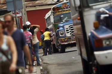 Conductores exigen pago de sus compensaciones a la ATTT