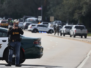 Dos agentes del FBI murieron y tres resultaron heridos en tiroteo en Florida
