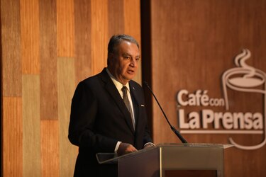 Contraloría destina $3 millones a seguros de salud, vida y accidentes para sus funcionarios