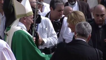 Primera dama Lorena Castillo participó de la misa celebrada por el Papa