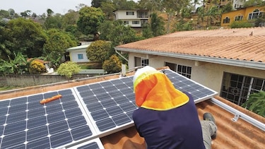 Ampliarán debate de tasa solar
