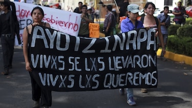 Expertos de CIDH piden indagar tráfico de droga a EU en caso Ayotzinapa