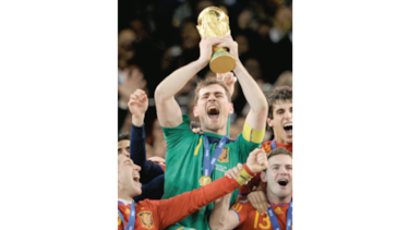 San Casillas dice adiós