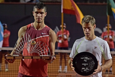 Alcaraz vence a Schwartzman en la final de Rio de Janeiro